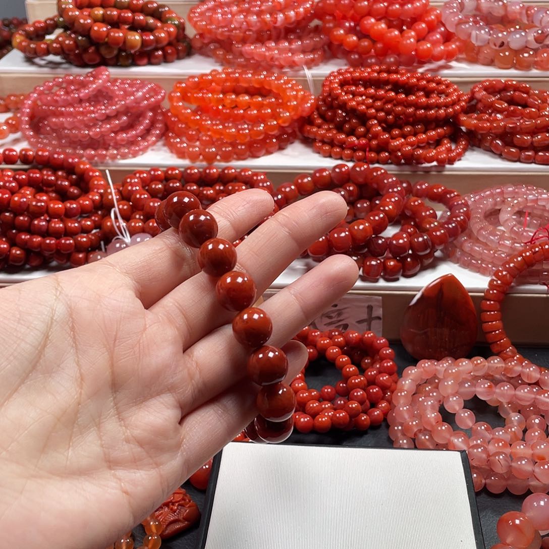非***道南红玛瑙未镶嵌手链