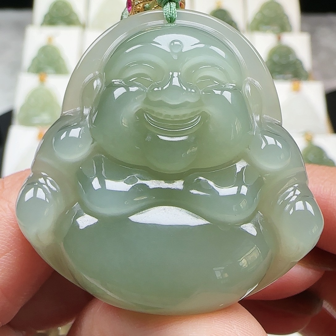 和田玉18K金镶嵌吊坠(赠链)
