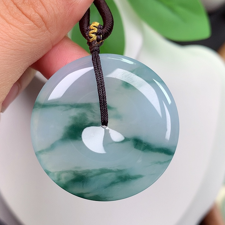 翡翠未镶嵌颈饰平安扣 38.4x5.9mm