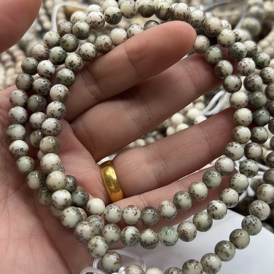 吊坠星月菩提7龙蛋绿包白大留白