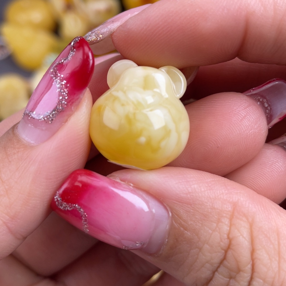 琥珀裸石未镶嵌蜜蜡