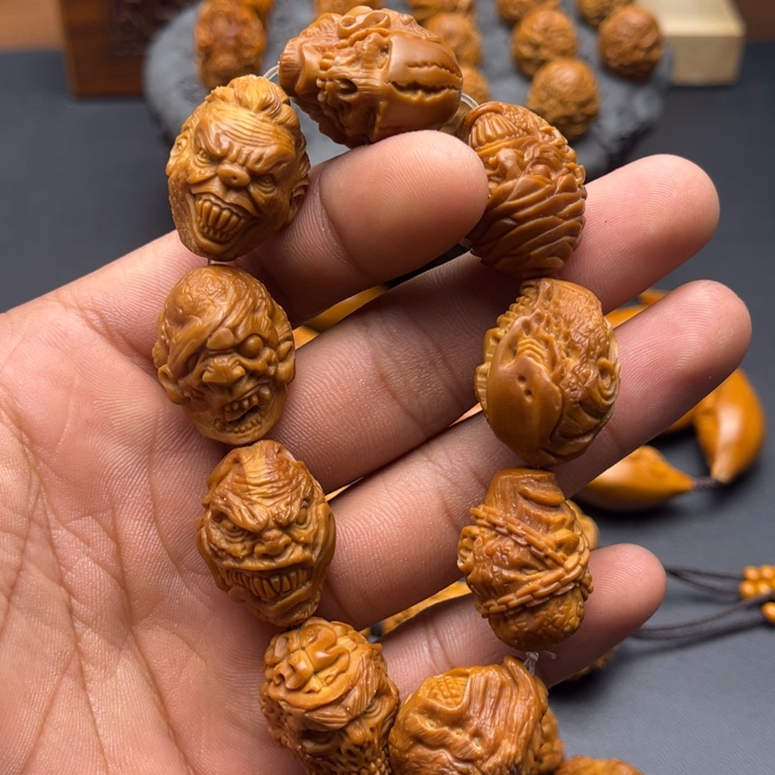 橄榄核手串百鬼核雕