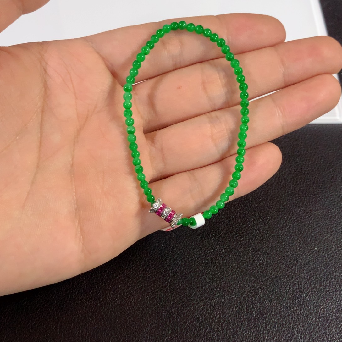 翡翠未镶嵌颈饰手串