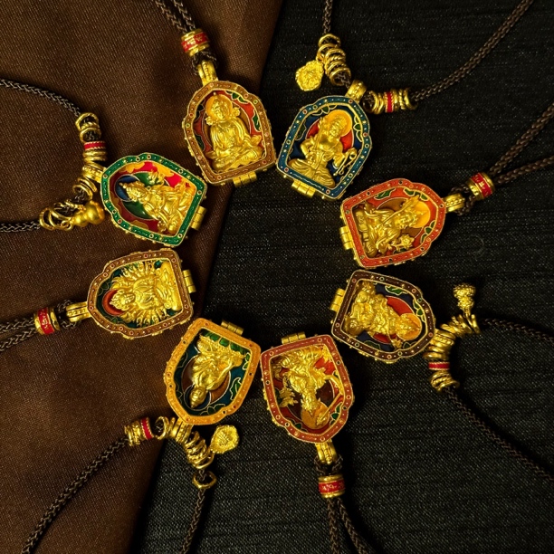 【周蜜儿】八大守护嘎乌盒 非遗大师手工 黄金足金999（带证书）典藏