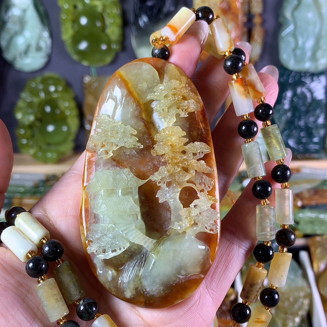 未镶嵌岫玉吊坠(赠链)