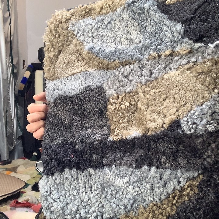 听***意羊毛羊皮毛一体花色卷毛三件套一套微瑕