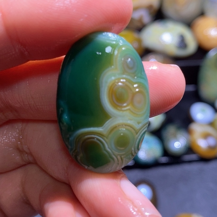 奕***凡未镶嵌发饰玛瑙/玉髓