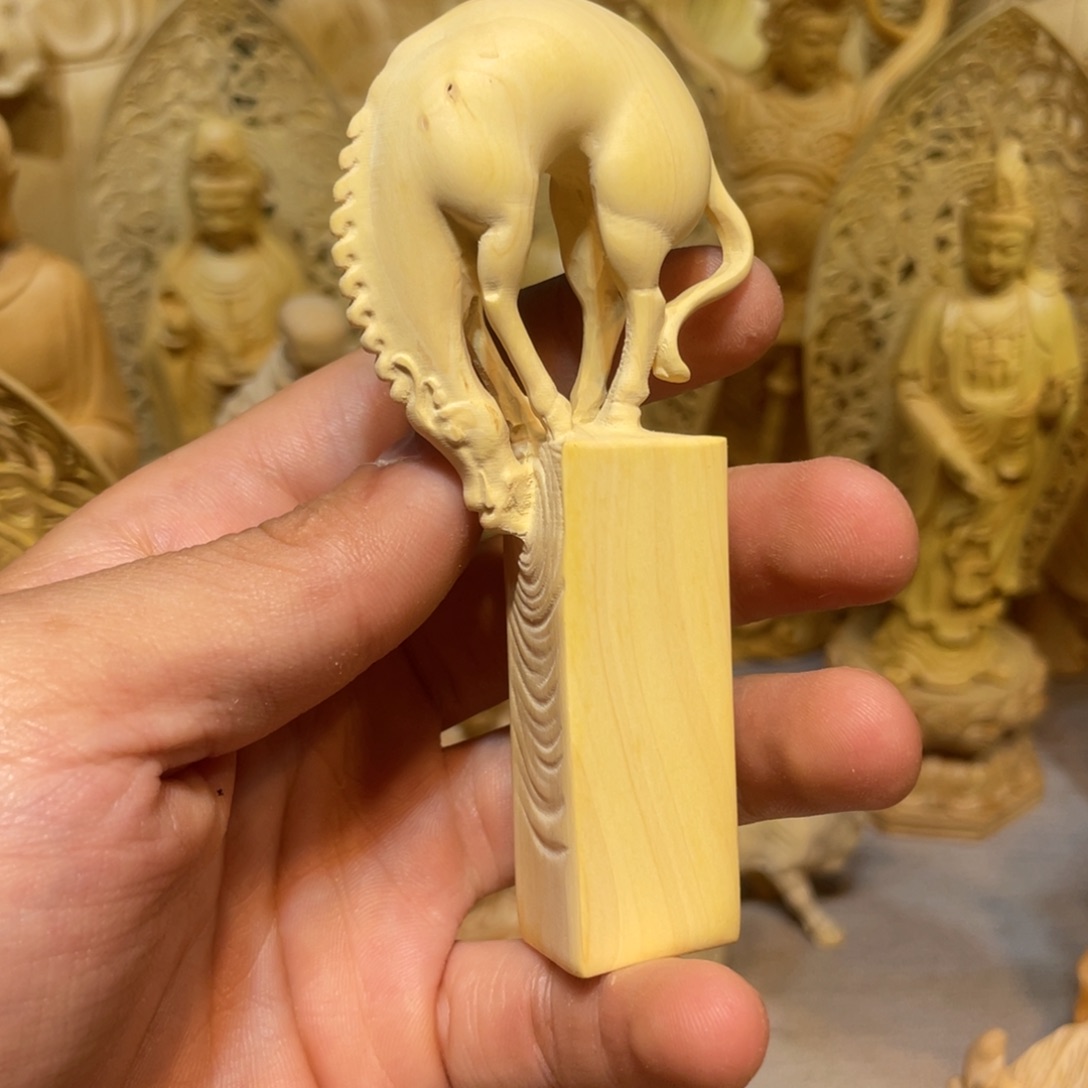 黄杨木小瑕疵马印章