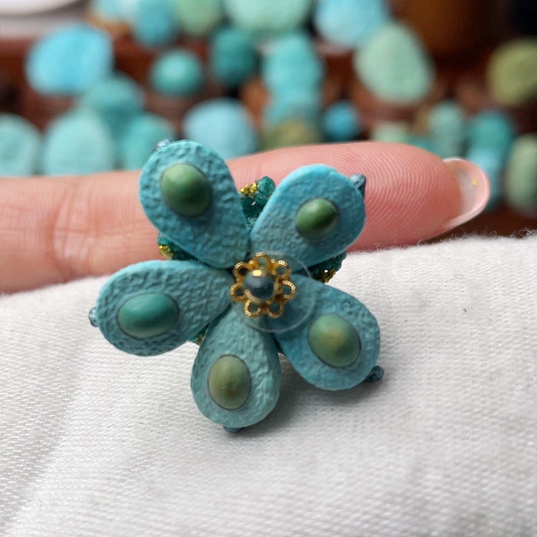 绿松石珠宝奇石18K金镶嵌