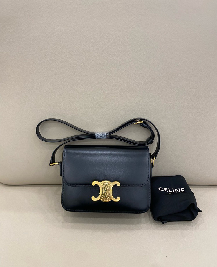99新 Celine/思琳 凯旋门黑金小号 整体99新 特惠出