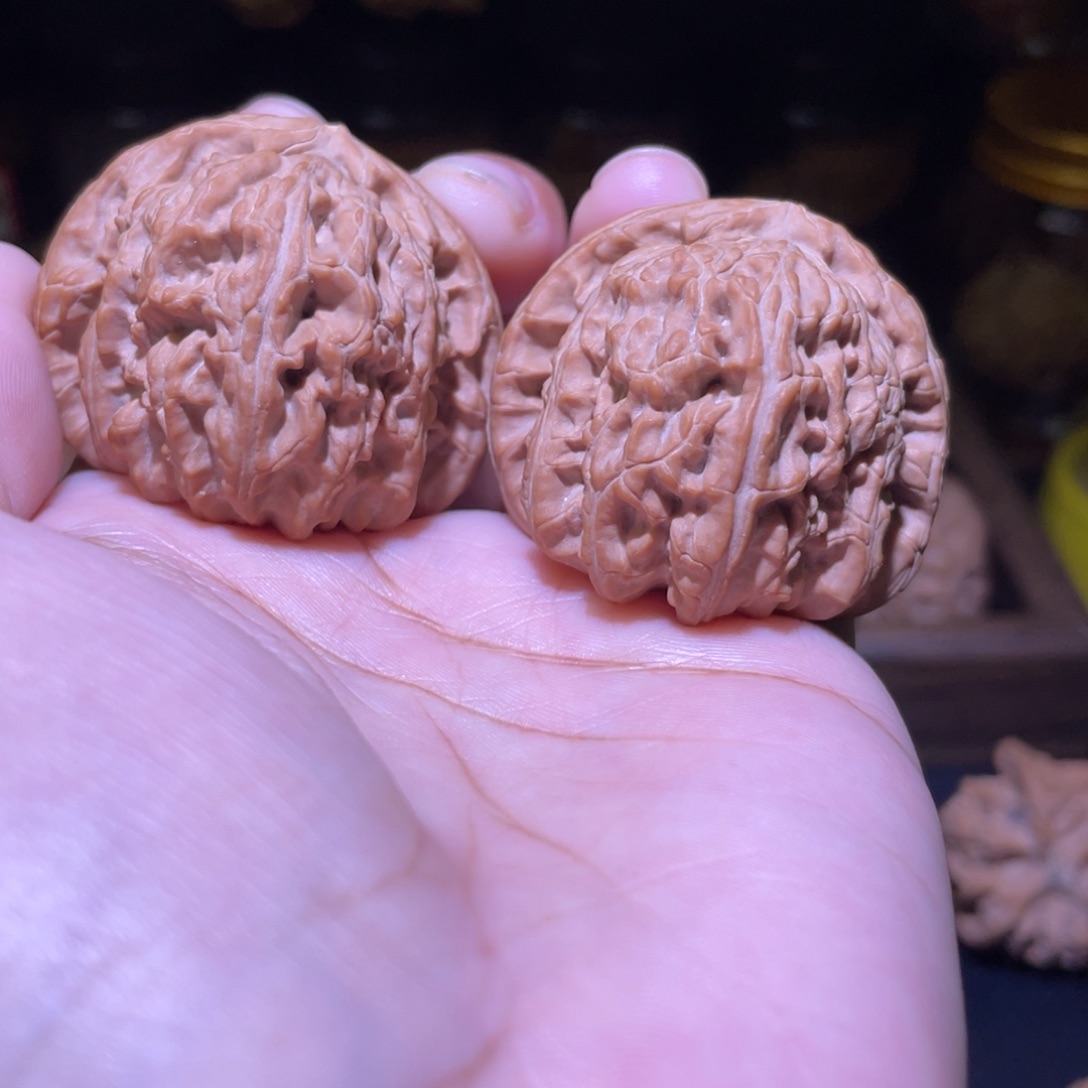 核***聖把件文玩核桃三角白