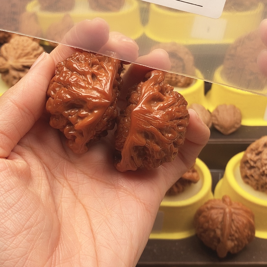 -***木大叶紫檀（黑酸枝木类）蛇头