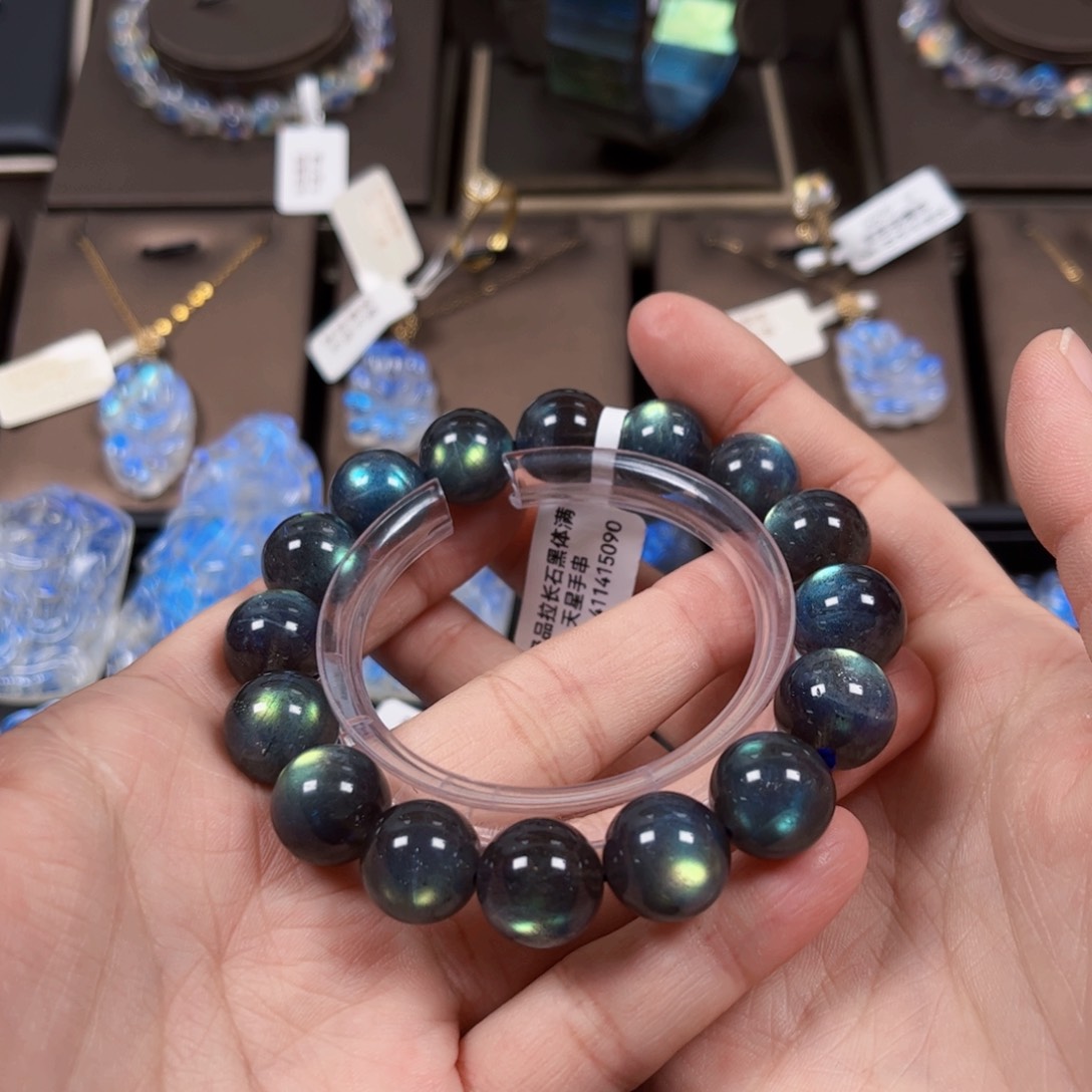 长石手串未镶嵌骄***佩13左右