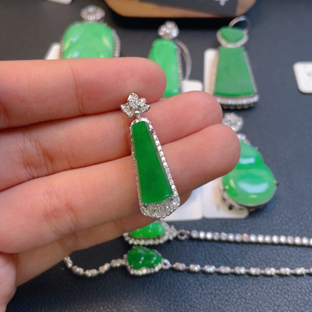 翡翠银S925镶嵌吊坠(不含链)