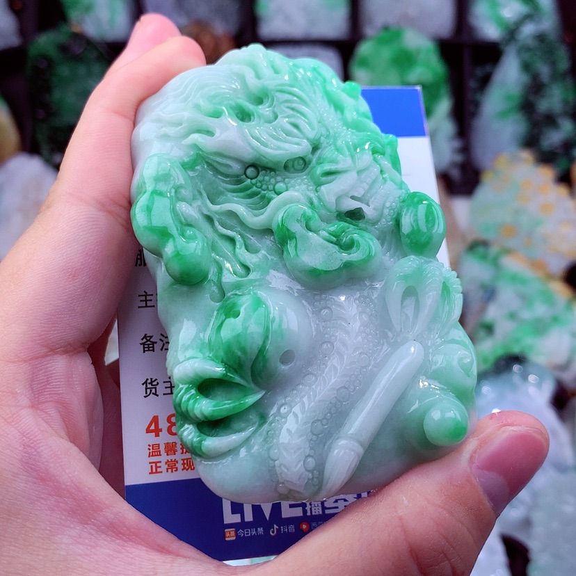 【闪购商品】翡翠颈饰未镶嵌挂件