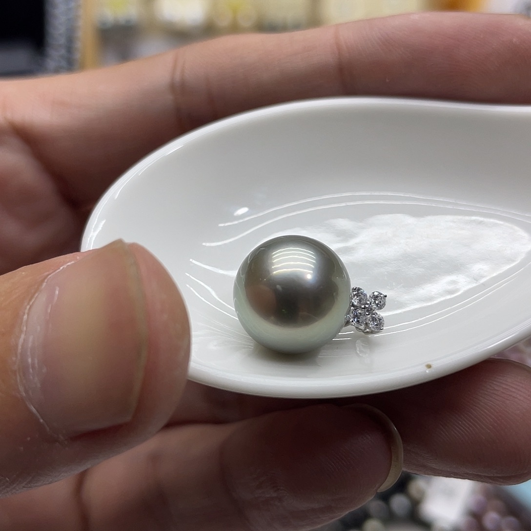 海水珍珠18K金镶嵌颈饰