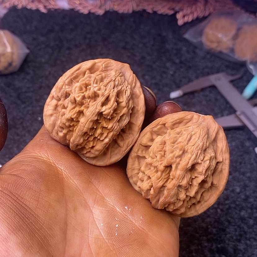 【闪购商品】文玩核桃吊坠46全品麦穗虎头