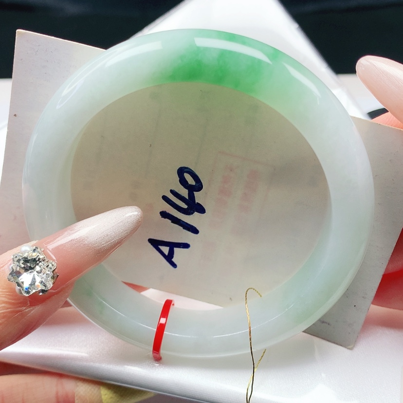 【闪购商品】翡翠手镯未镶嵌57.9圈