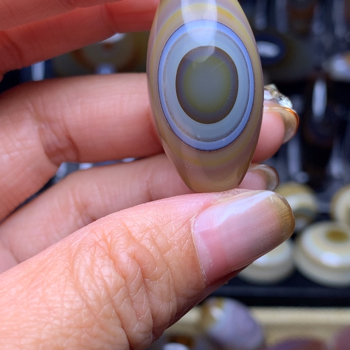 宝***阁玛瑙/玉髓未镶嵌颈饰