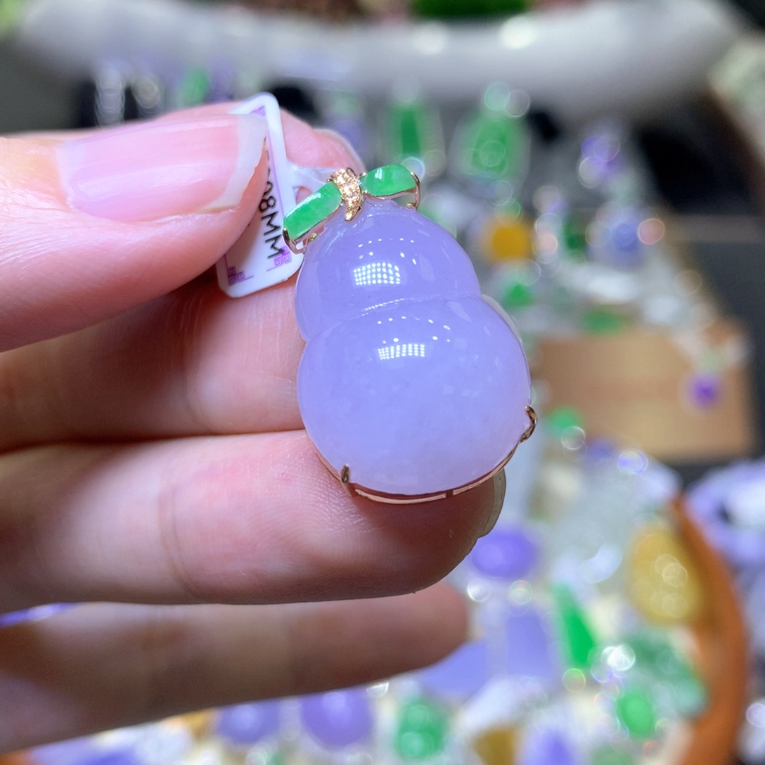 【闪购商品】翡翠颈饰18K金镶嵌翡翠吊坠项链