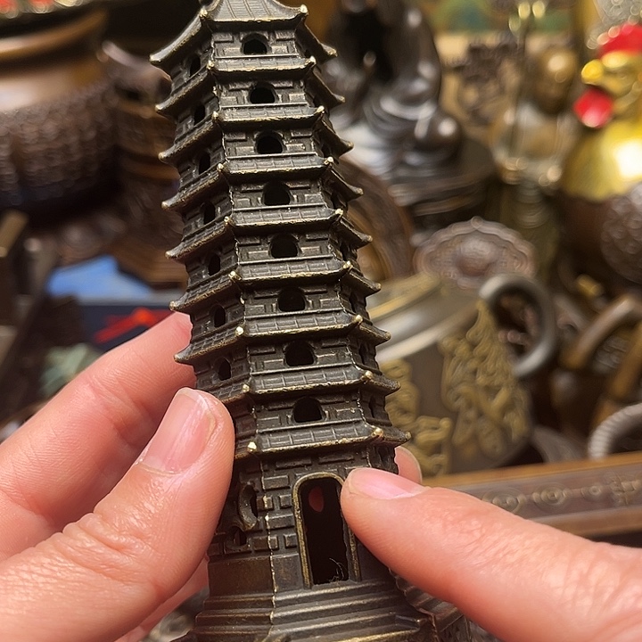 精美铜器批发档口