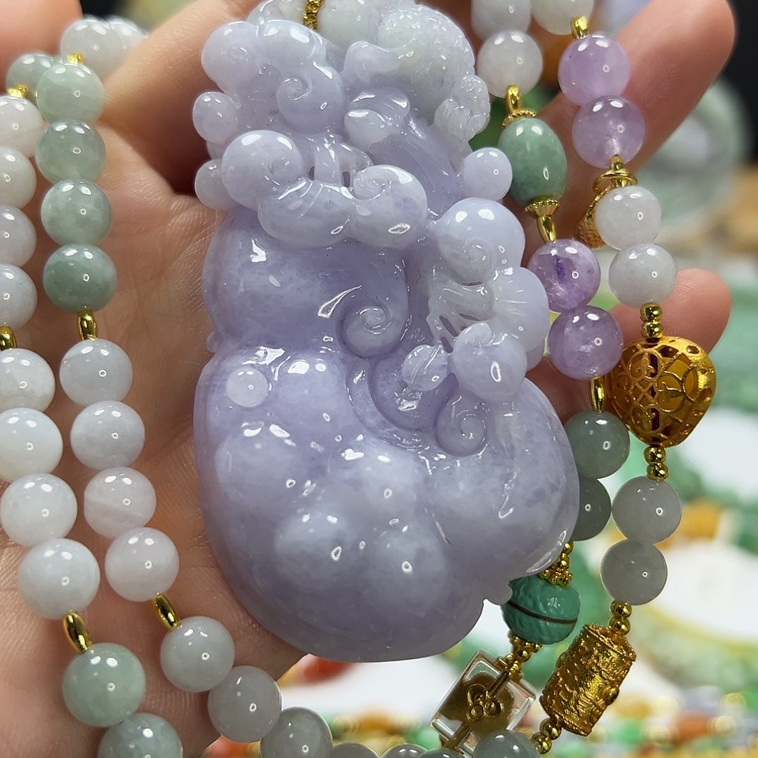 翡翠未镶嵌颈饰吊坠