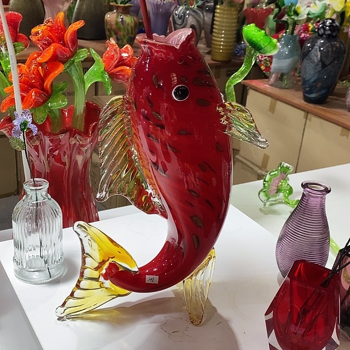 红色鱼高35厘米宽8厘米