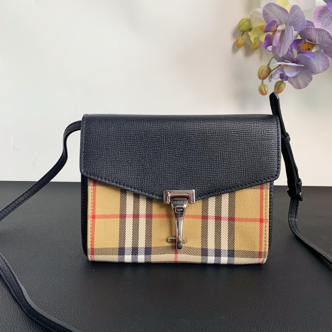 99新 BURBERRY/博柏利 【98新】burberry 格纹邮差22款