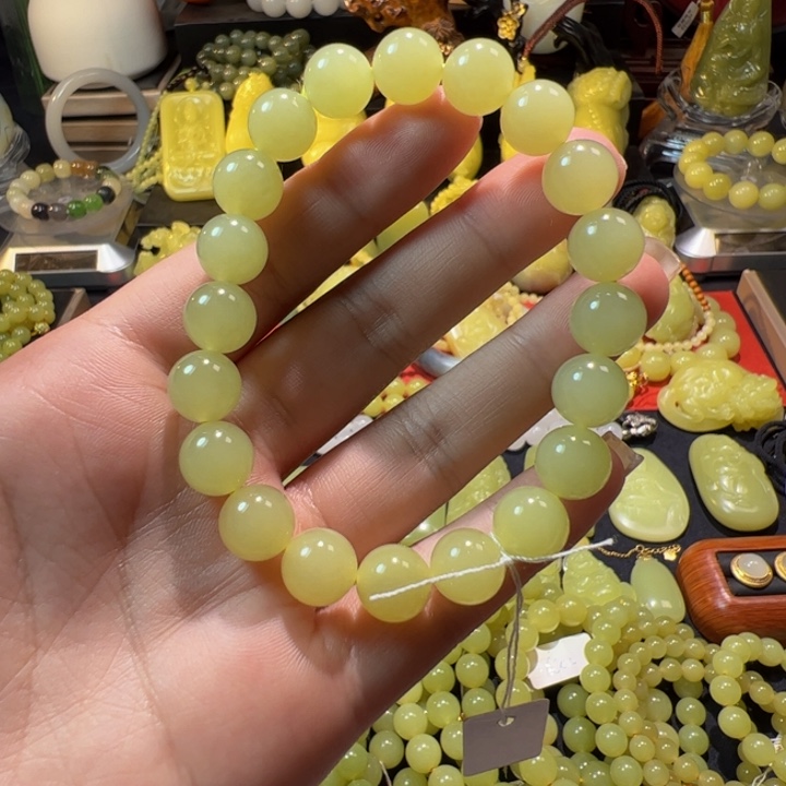 和田玉（黄玉）未镶嵌颈饰