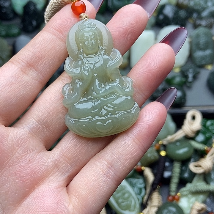 和田玉未镶嵌颈饰