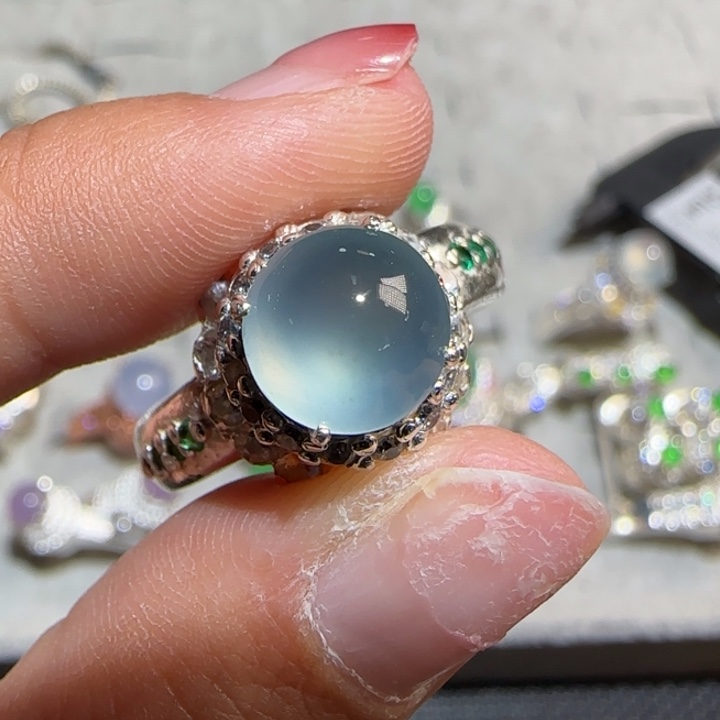 定制翡翠未镶嵌翡翠