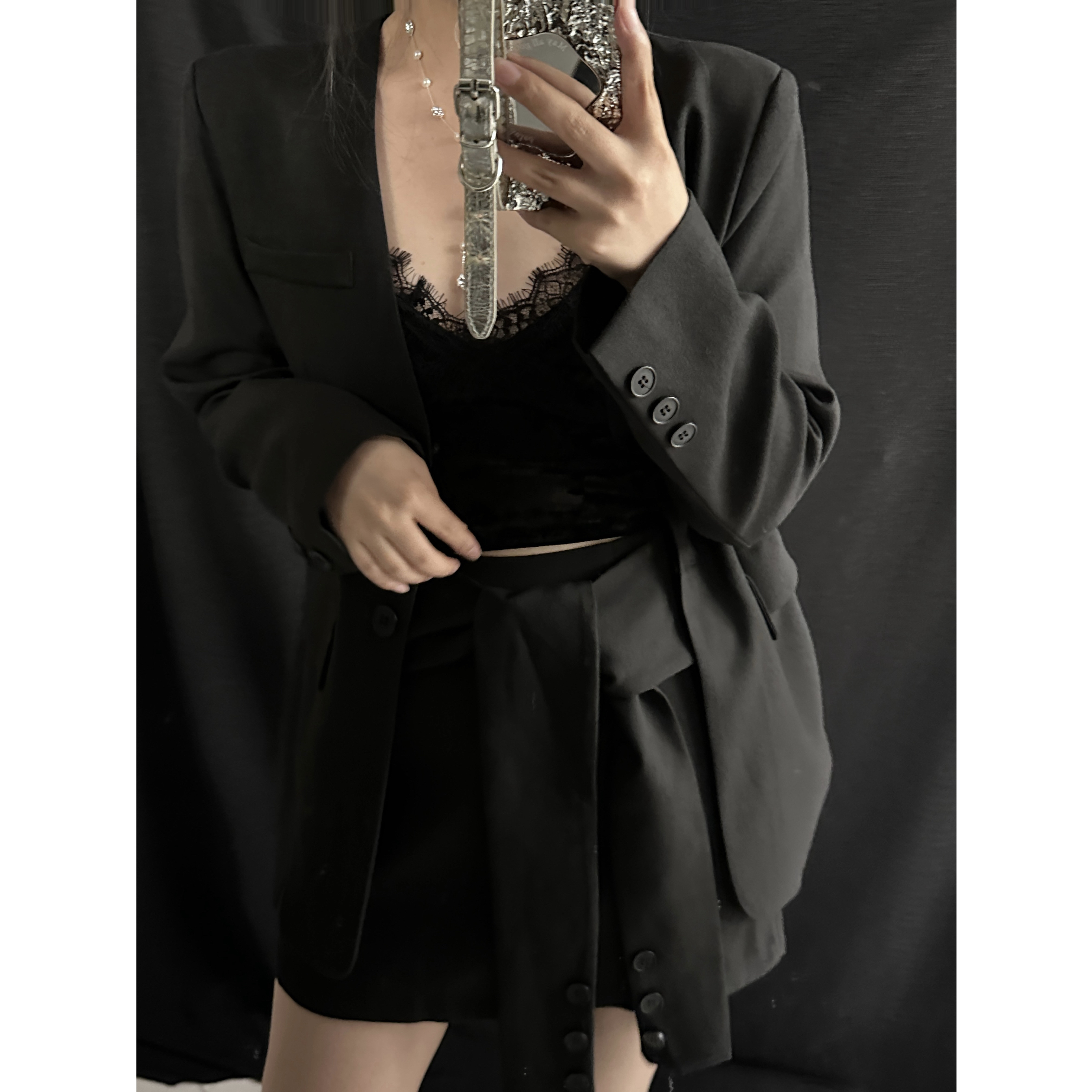 韩版2025秋款时尚设计感西装外套+绑带显瘦半身裙两件套