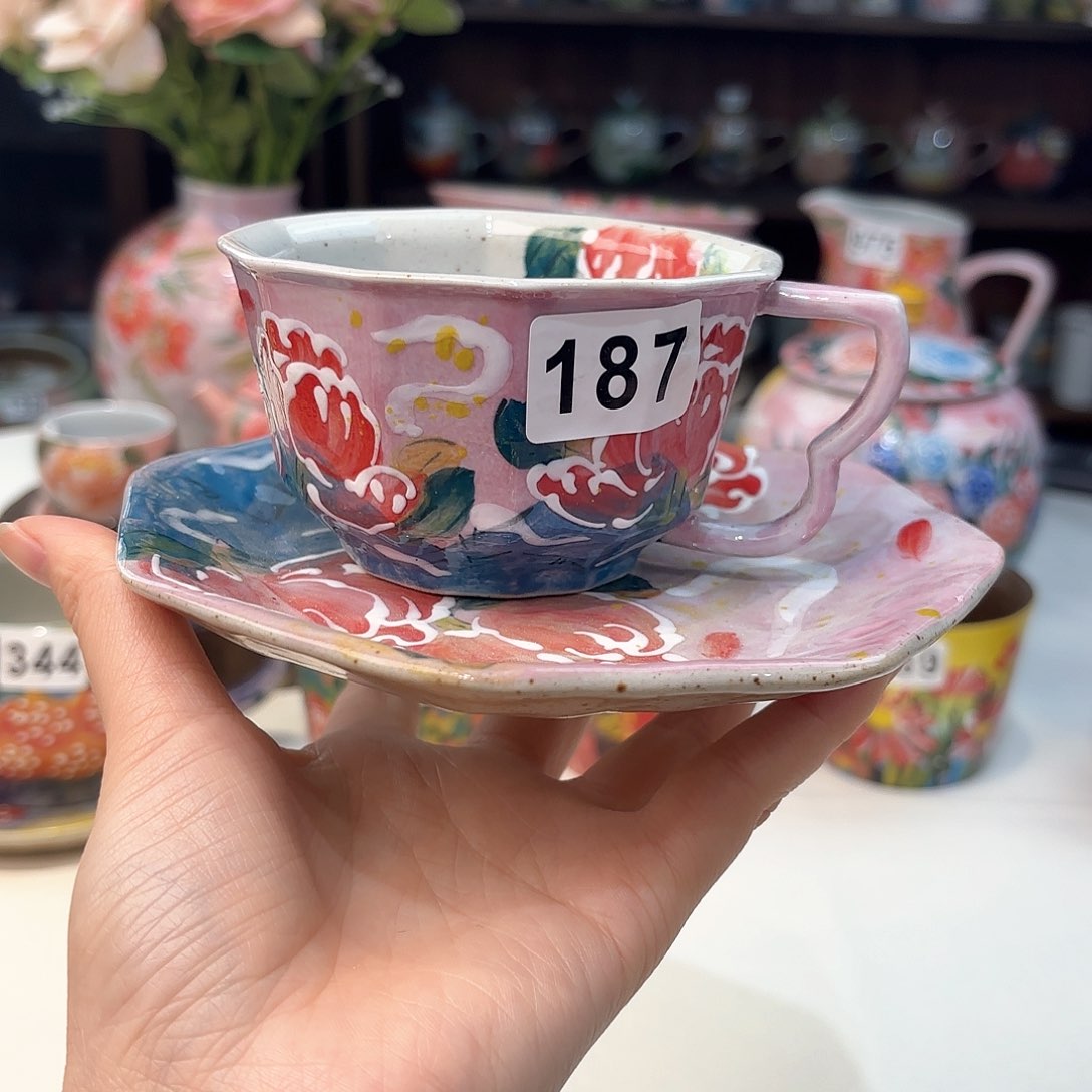 瓷片兔兔好可爱啊好