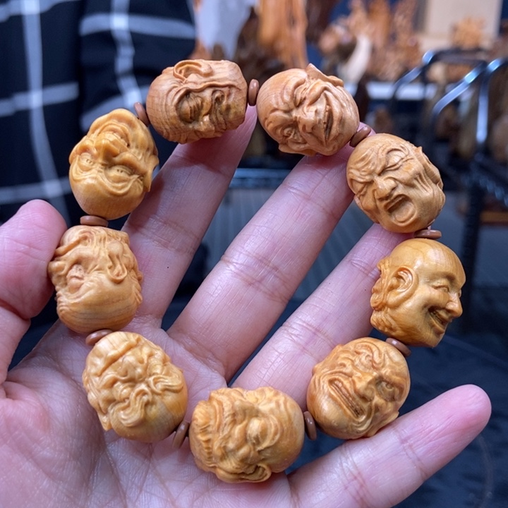 柏木（崖柏）十八罗汉