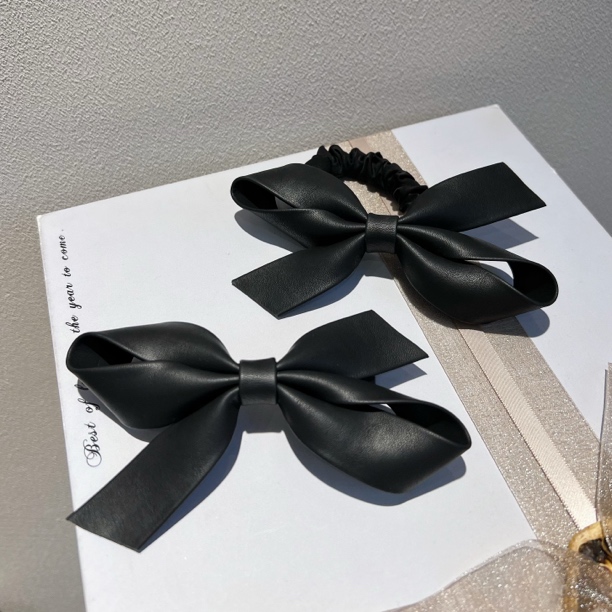 新款小肠圈皮质蝴蝶结立体时尚简约头饰皮筋原创设计扎头发发绳