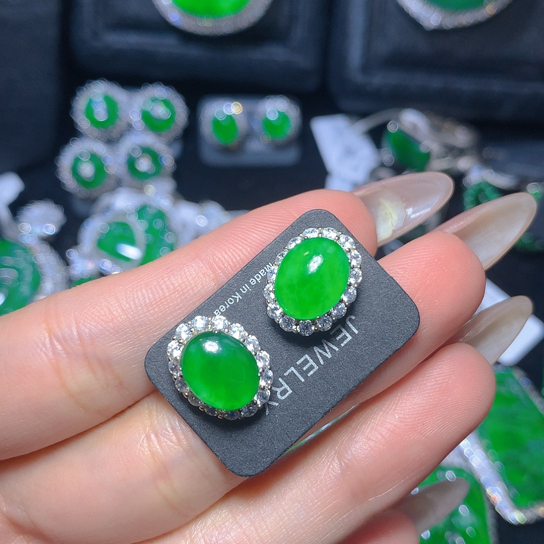 翡翠吊坠(不含链)银S925镶嵌翡翠