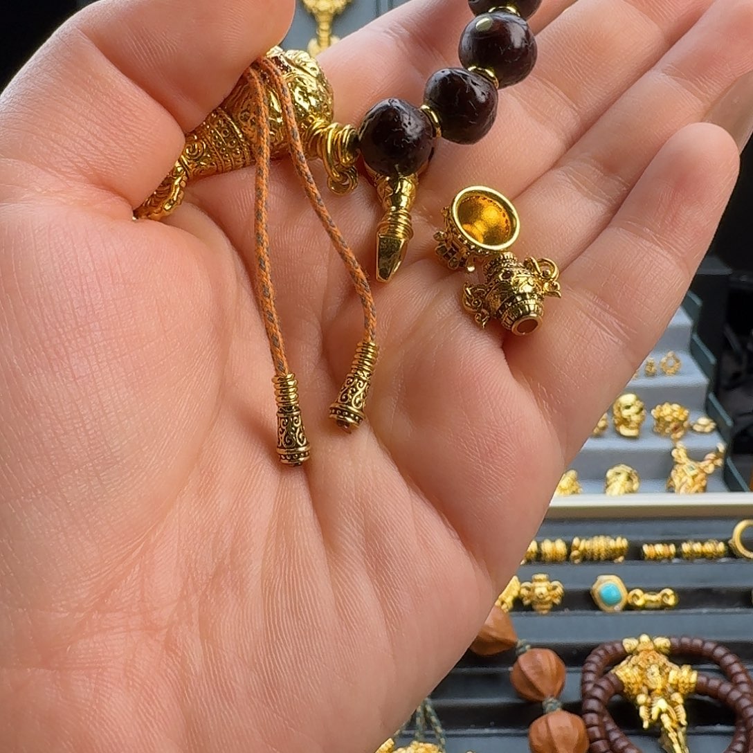 足银合成立方氧化锆弟子珠