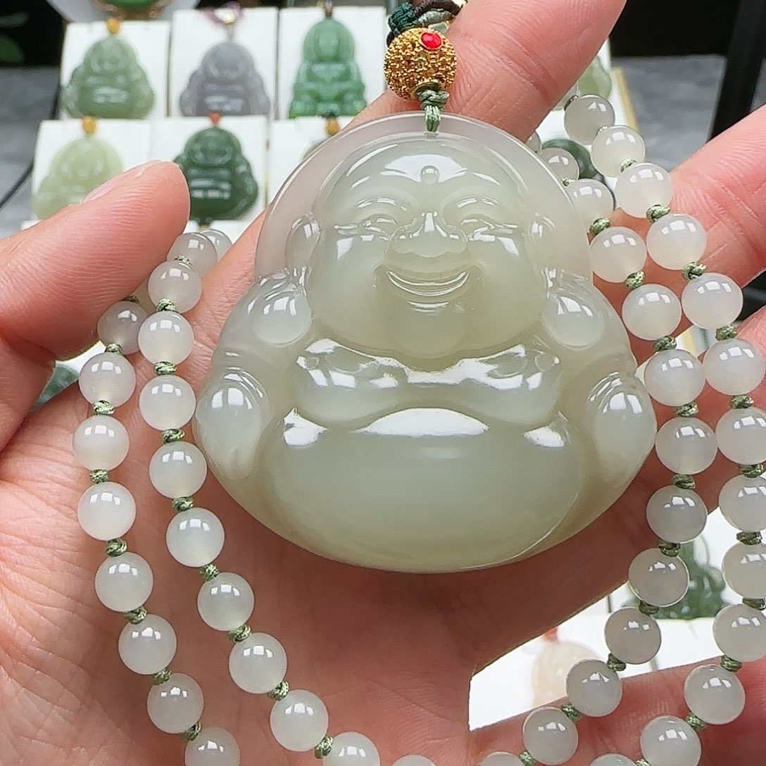 和田玉颈饰足金镶嵌50