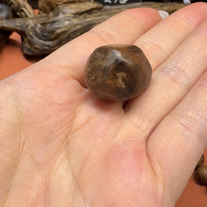 沉香吊坠馨安居沉香定制款