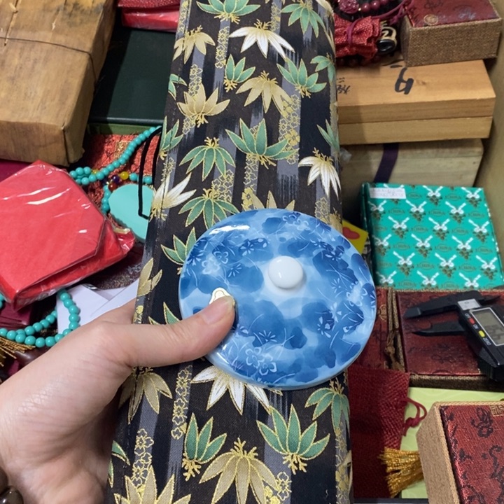摆件中古工艺品一件