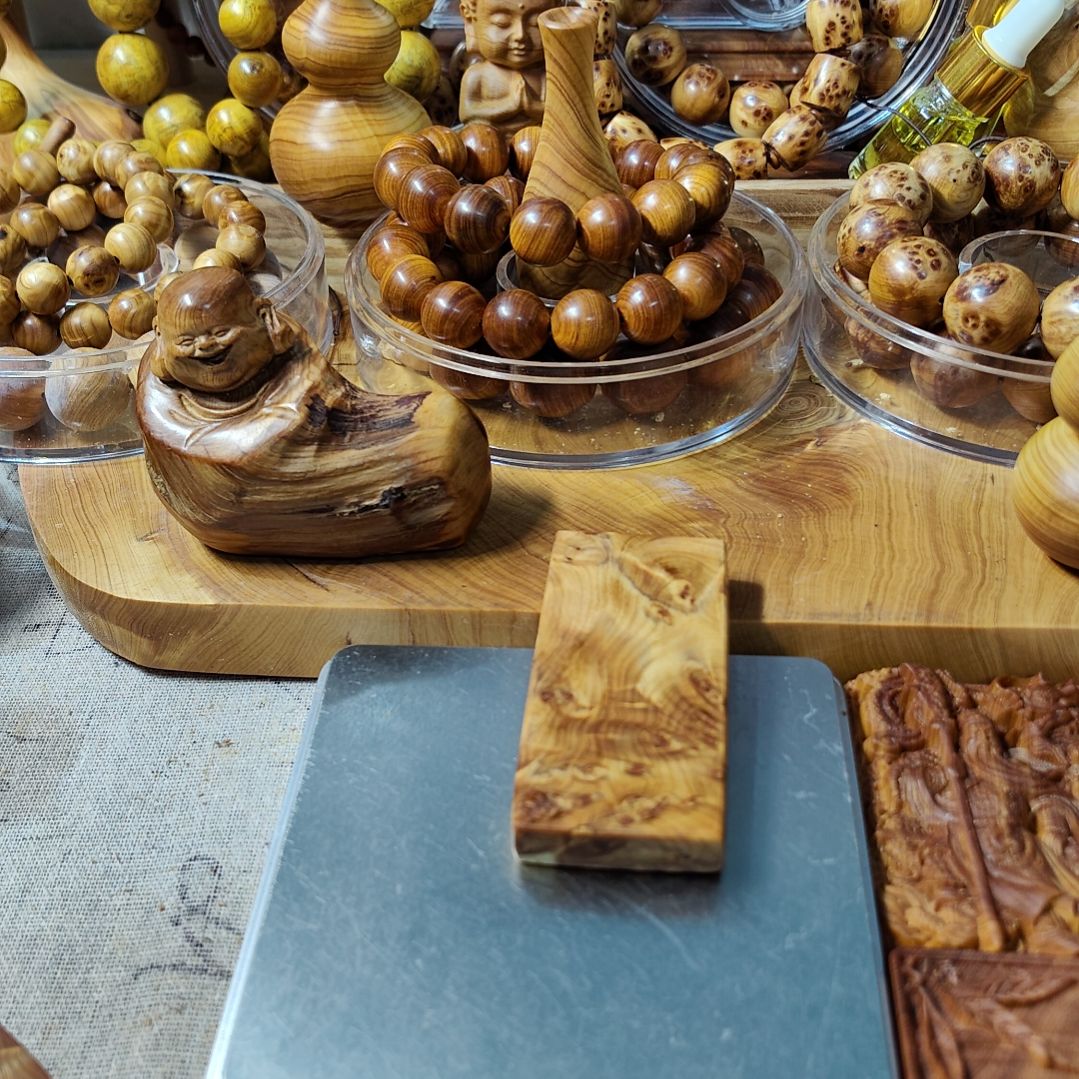 天**沉太行崖柏手工艺品