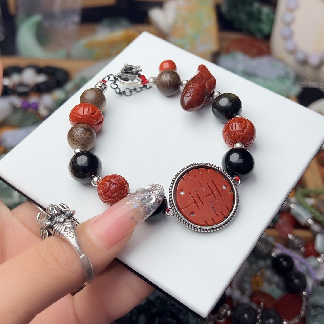 翡翠吊坠(赠链)未镶嵌过***梦吊坠