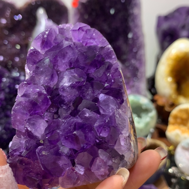 水晶未镶嵌大型摆件（非配饰）