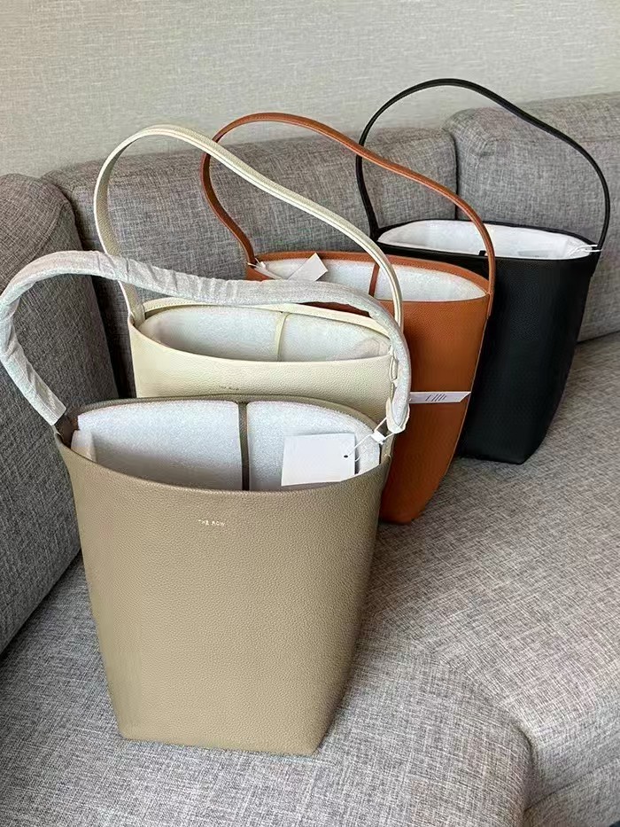 5《新款女士单肩包包》