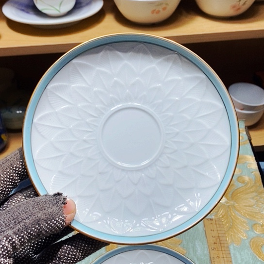 瓷片新年快乐。万事如意