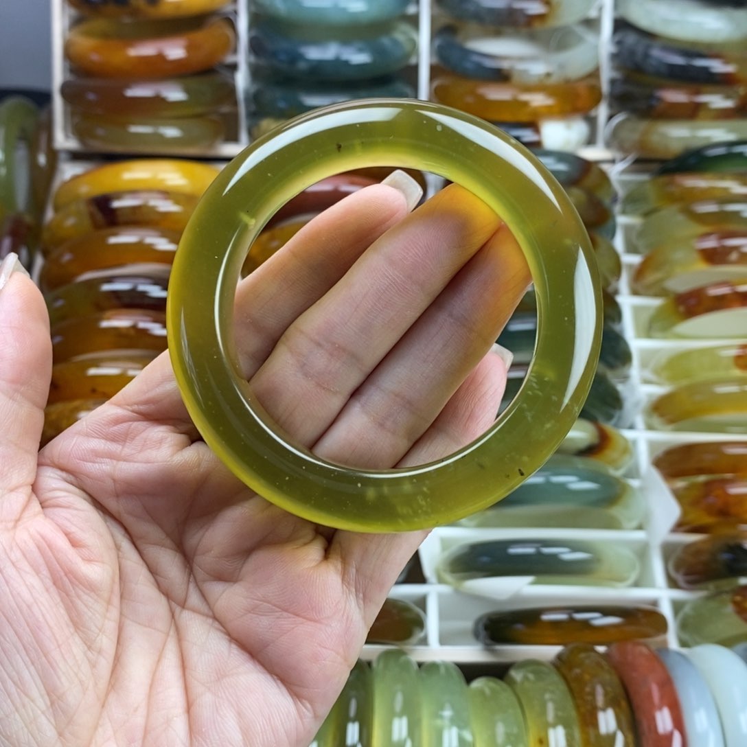 蛇纹石玉未镶嵌手镯56.7