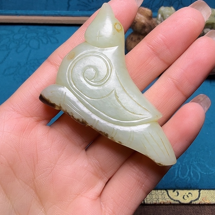 已***置和田玉（糖玉）未镶嵌颈饰