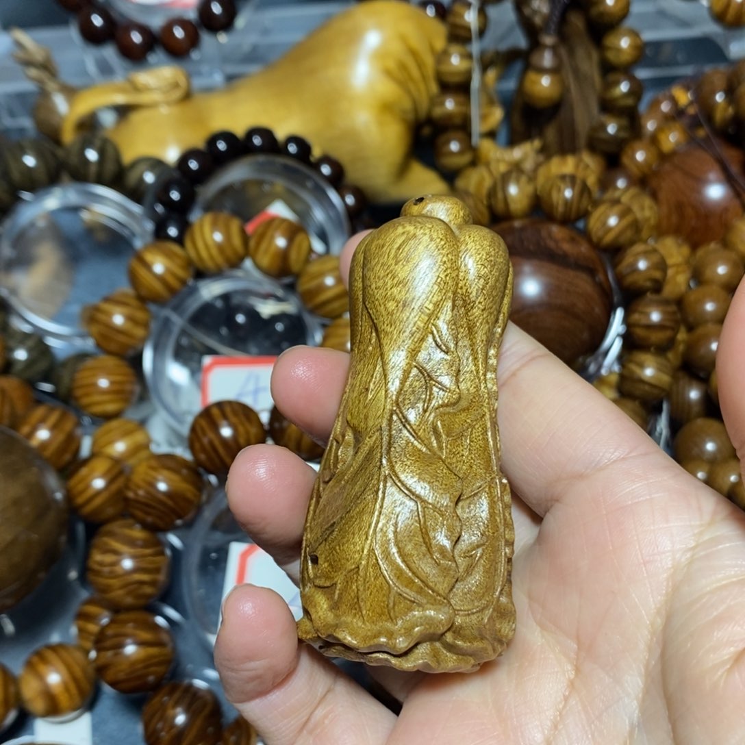 金丝楠木雕工艺品