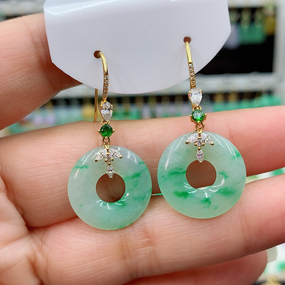 翡翠耳饰18K金镶嵌的