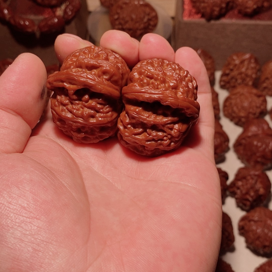 桃核吊坠七*白狮子白狮子